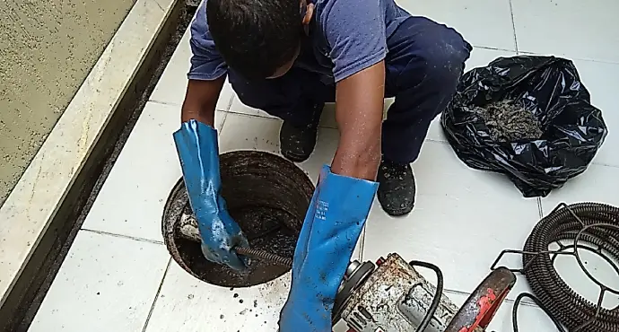 Desentupimento de canos 2