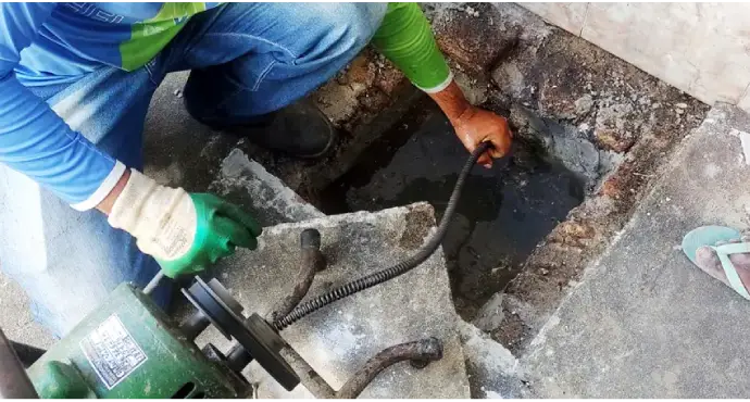 Desentupimento de canos 3